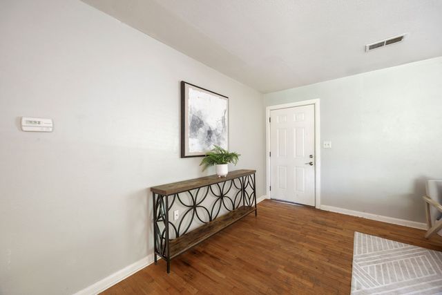 2212 Holly Street, Fayetteville, AR 72703