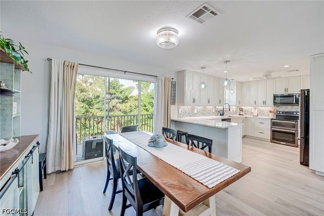 2471 AVOCADO ST, St James City, FL 33956