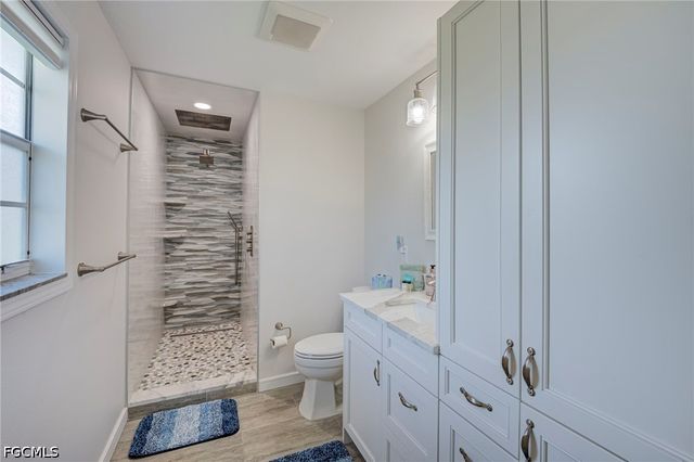 2471 AVOCADO ST, St James City, FL 33956