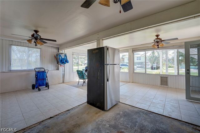 2471 AVOCADO ST, St James City, FL 33956