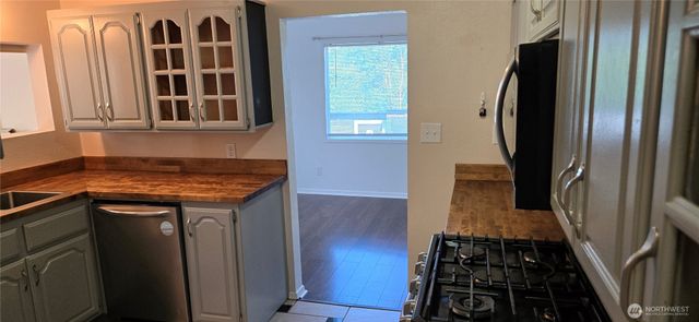 2316 NE Sunset Lane, Bremerton, WA 98310