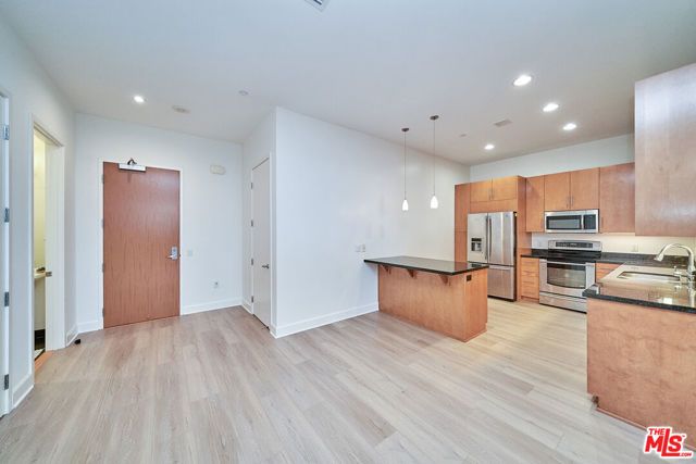 3223 W 6th Street 604, Los Angeles, CA 90020