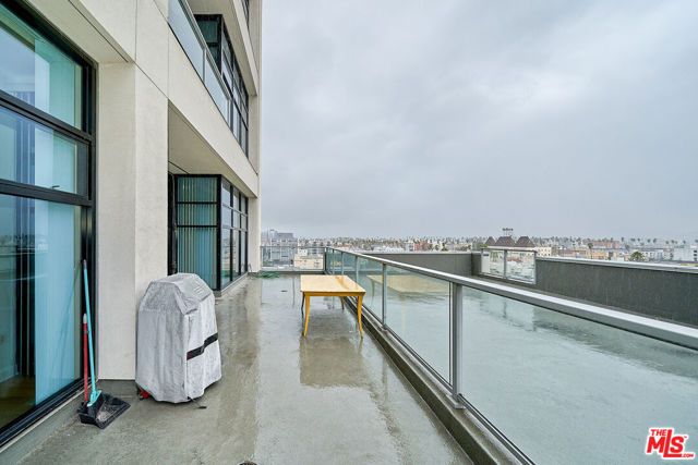 3223 W 6th Street 604, Los Angeles, CA 90020