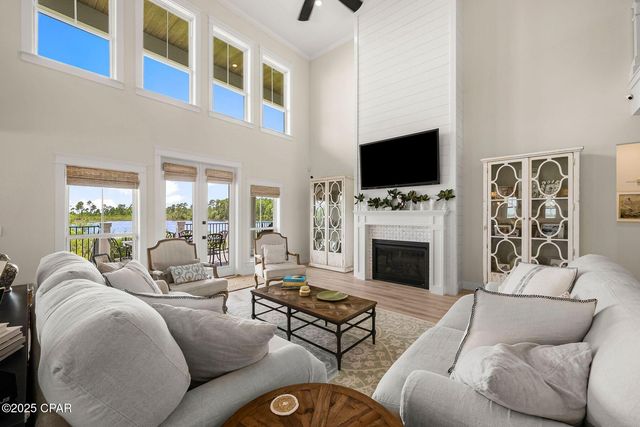 389 Confidence Way, Southport, FL 32409