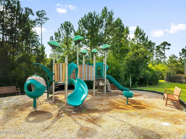 389 Confidence Way, Southport, FL 32409