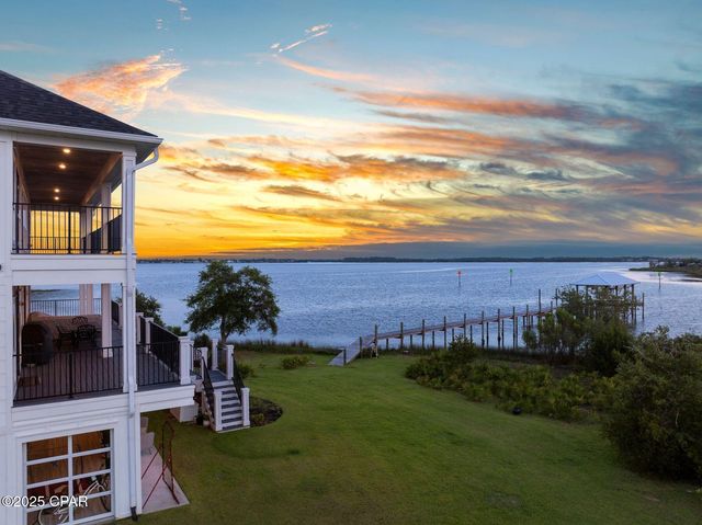 389 Confidence Way, Southport, FL 32409