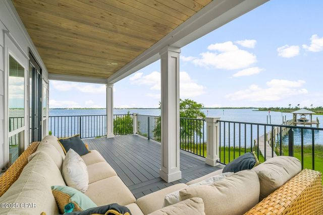 389 Confidence Way, Southport, FL 32409