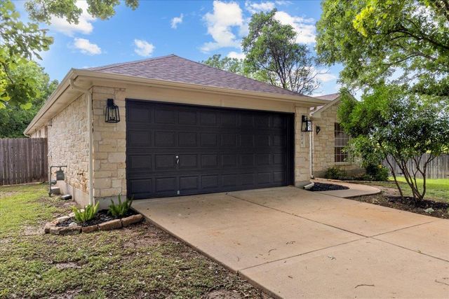 404 N Belinda CT, Bastrop, TX 78602
