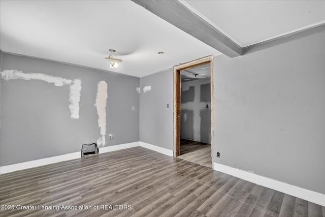 1824 Davis Avenue, Lansing, MI 48910