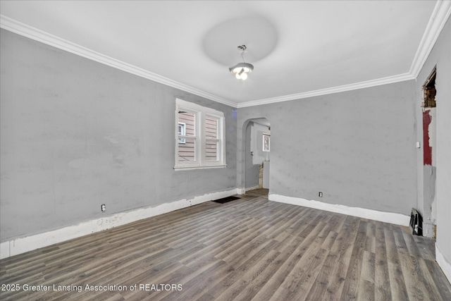 1824 Davis Avenue, Lansing, MI 48910