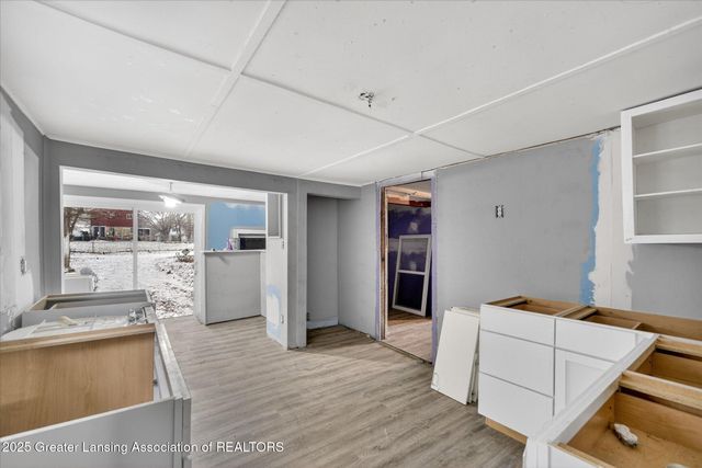 1824 Davis Avenue, Lansing, MI 48910