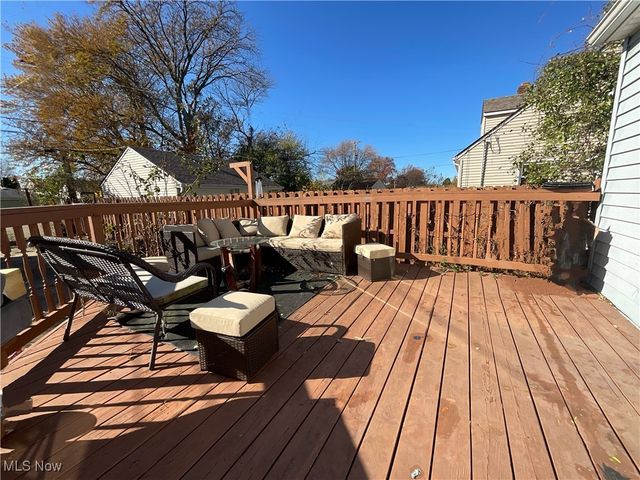 276 E 317 Street, Willowick, OH 44095