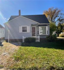 276 E 317 Street, Willowick, OH 44095