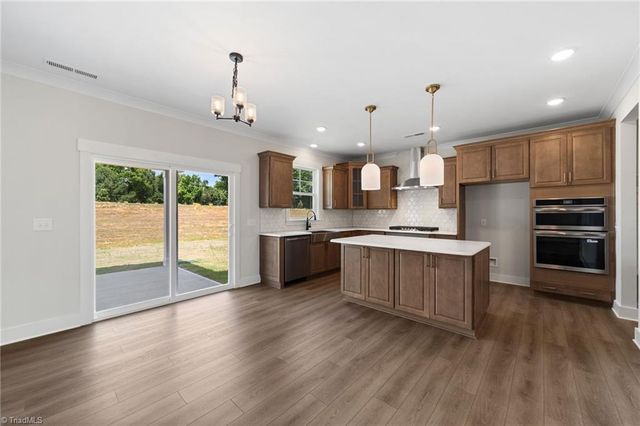 2004 Abbotts Vista Drive, Kernersville, NC 27284