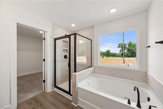 2004 Abbotts Vista Drive, Kernersville, NC 27284