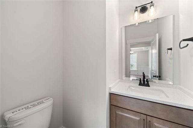 2004 Abbotts Vista Drive, Kernersville, NC 27284