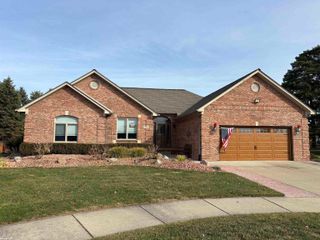 50536 Madison Drive, Macomb, MI 48044