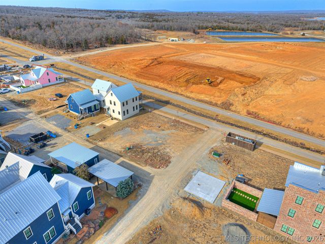 76 Boulevard, Carlton Landing, OK 74432