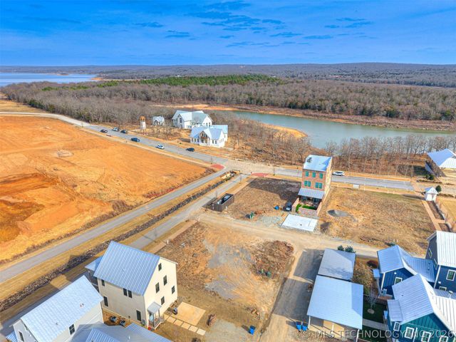 76 Boulevard, Carlton Landing, OK 74432
