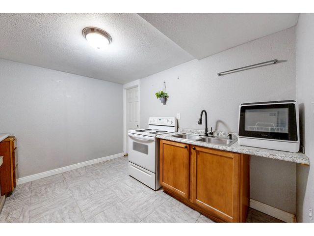 980 Elbert St, Denver, CO 80221