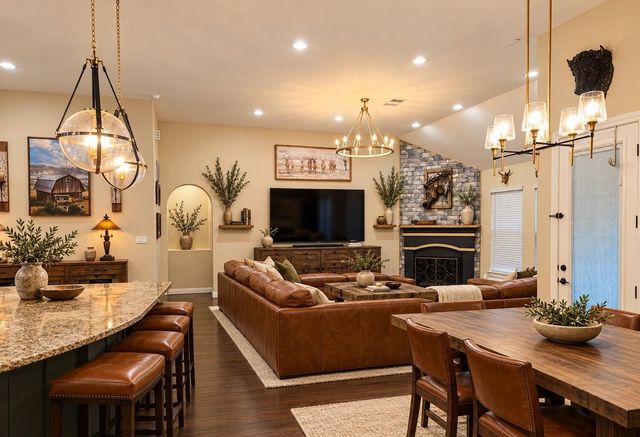 212 Magnolia Reserve Loop, Magnolia, TX 77354