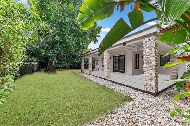 7525 Adventure Ave 1, North Bay Village, FL 33141