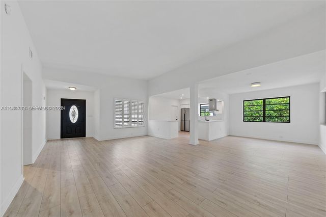 7525 Adventure Ave 1, North Bay Village, FL 33141