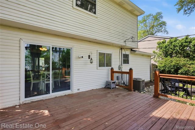 145 Wainwright Street, Novi, MI 48377