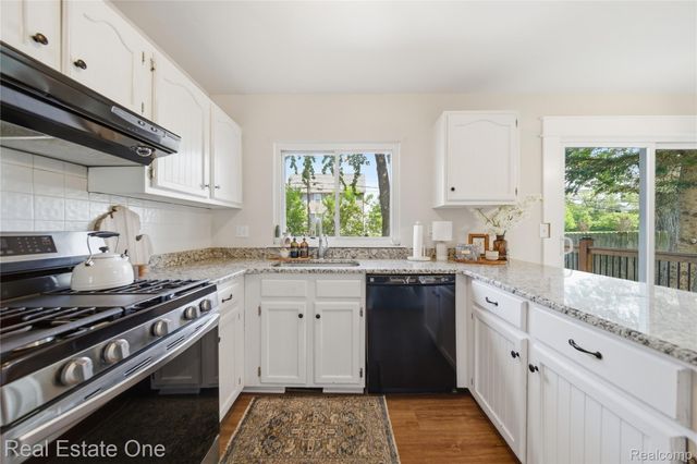 145 Wainwright Street, Novi, MI 48377