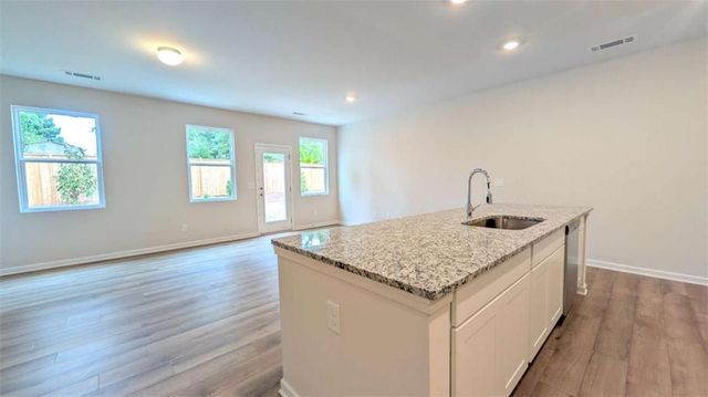525 Hayes Lane, Canton, GA 30115
