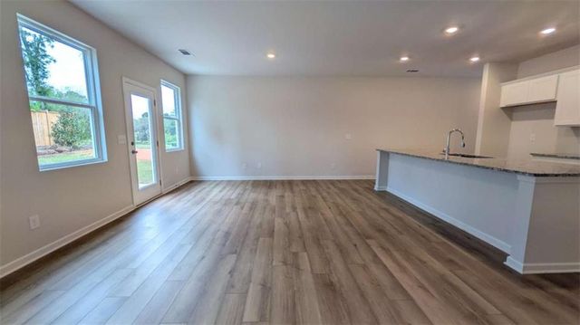 525 Hayes Lane, Canton, GA 30115