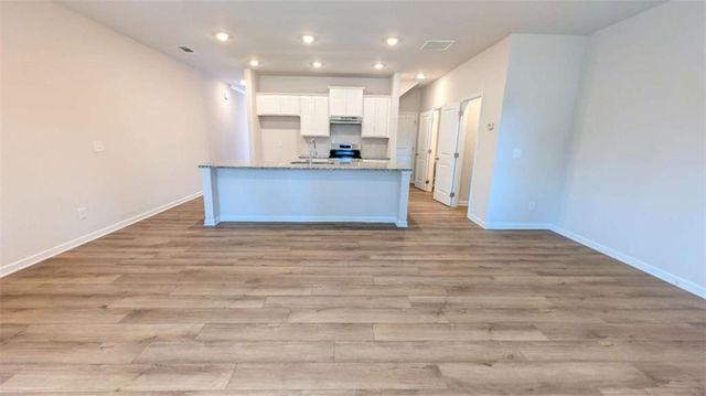 525 Hayes Lane, Canton, GA 30115