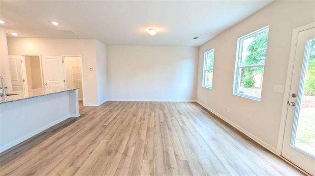 525 Hayes Lane, Canton, GA 30115