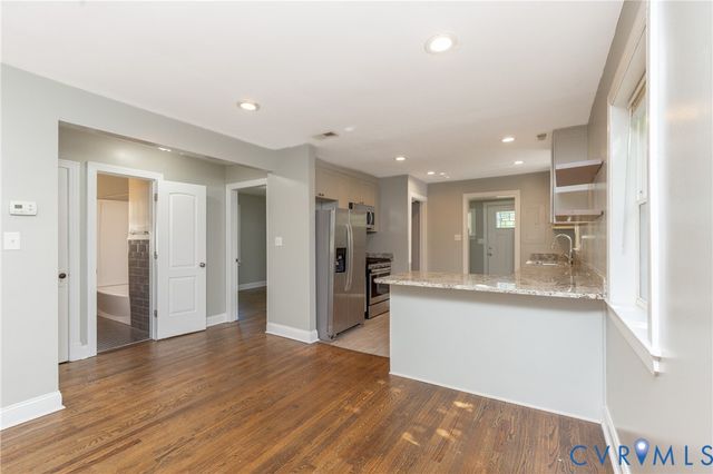 1302 Mt Erin Dr, Richmond, VA 23231