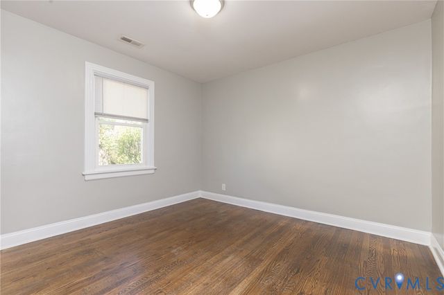 1302 Mt Erin Dr, Richmond, VA 23231