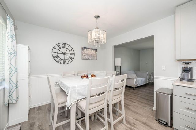 8444 Village Drive, Florence, KY 41042