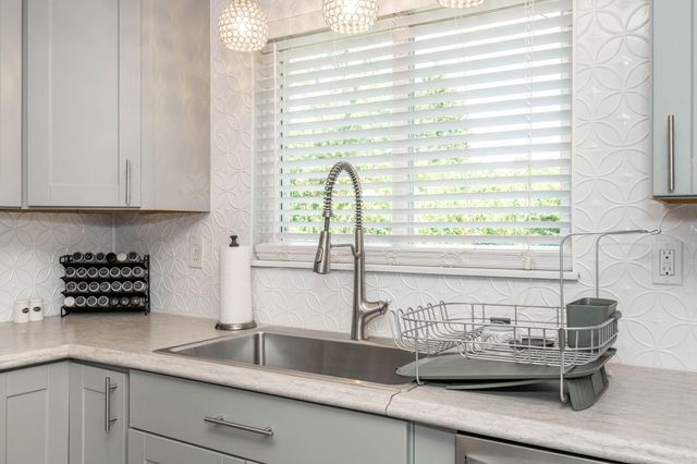 8444 Village Drive, Florence, KY 41042