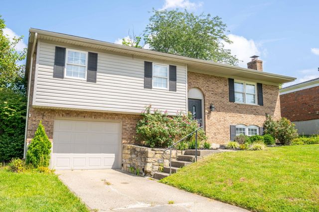 8444 Village Drive, Florence, KY 41042