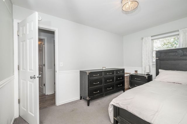 8444 Village Drive, Florence, KY 41042