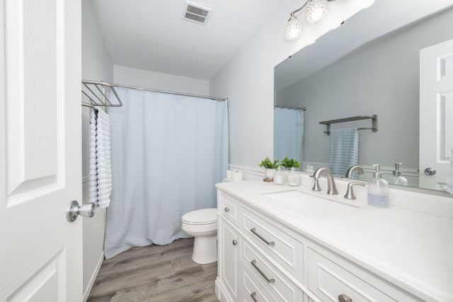 8444 Village Drive, Florence, KY 41042