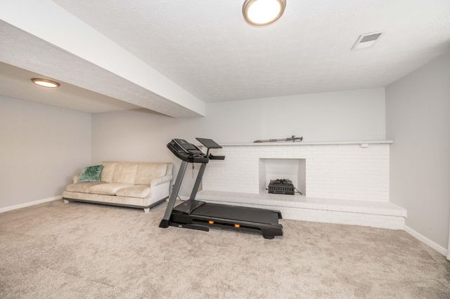 8444 Village Drive, Florence, KY 41042