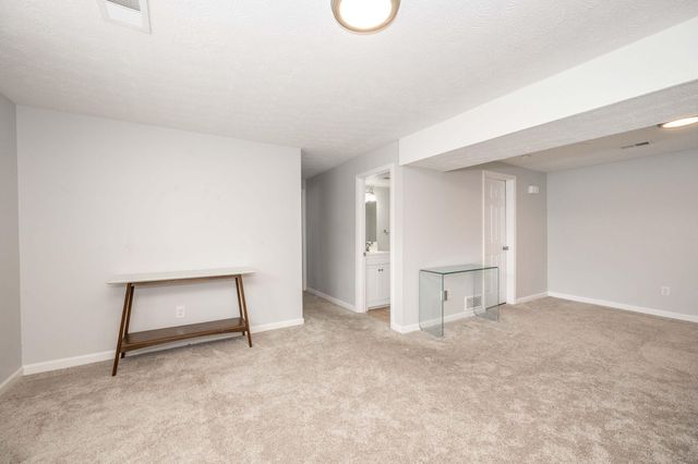 8444 Village Drive, Florence, KY 41042