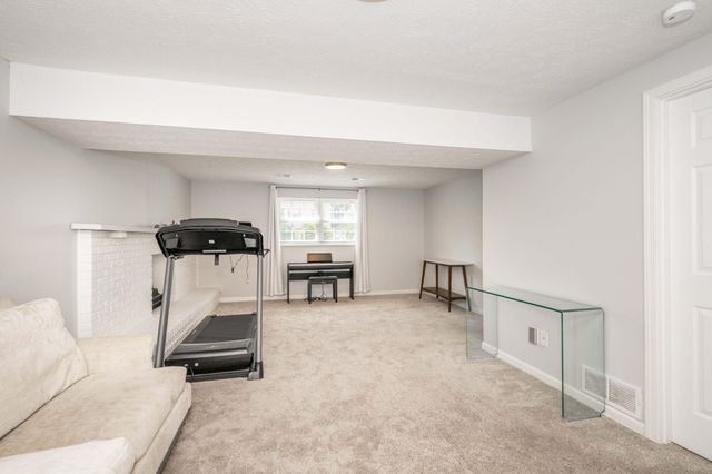 8444 Village Drive, Florence, KY 41042