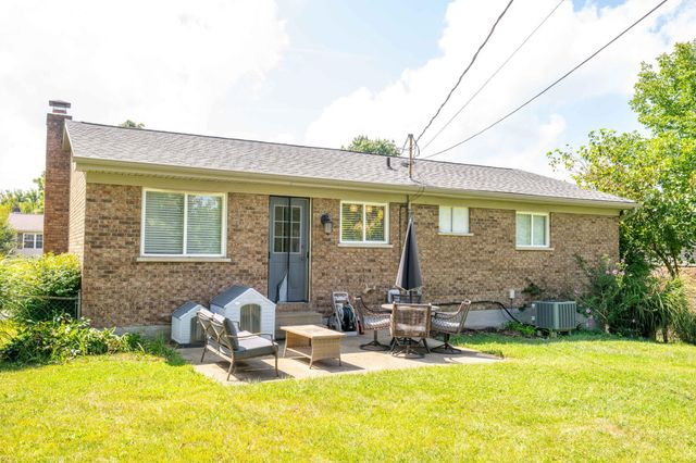 8444 Village Drive, Florence, KY 41042