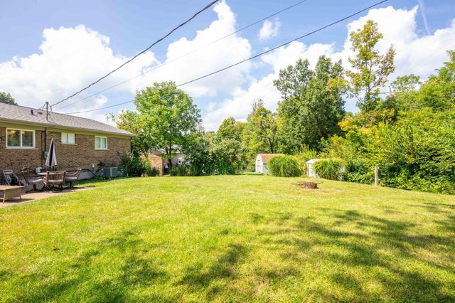 8444 Village Drive, Florence, KY 41042
