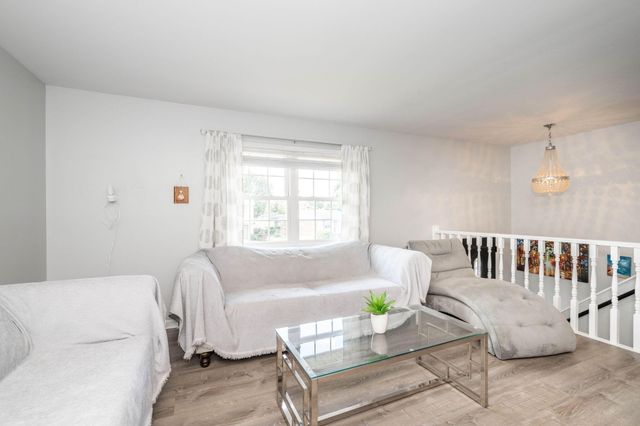 8444 Village Drive, Florence, KY 41042