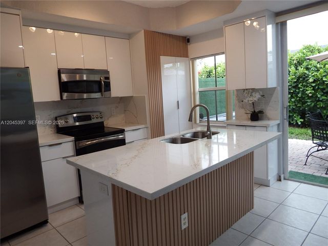 4943 Leeward Ln 3204, Dania Beach, FL 33312