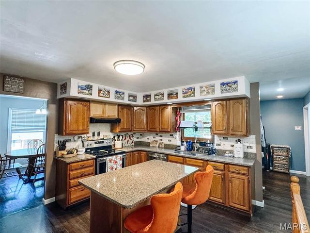 2610 Marsh Avenue, Hannibal, MO 63401