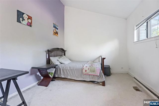 31 Lockley Court, Wayne, NJ 07470