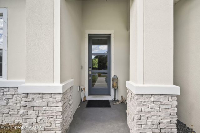 1849 Bermuda Court NW, Palm Bay, FL 32907